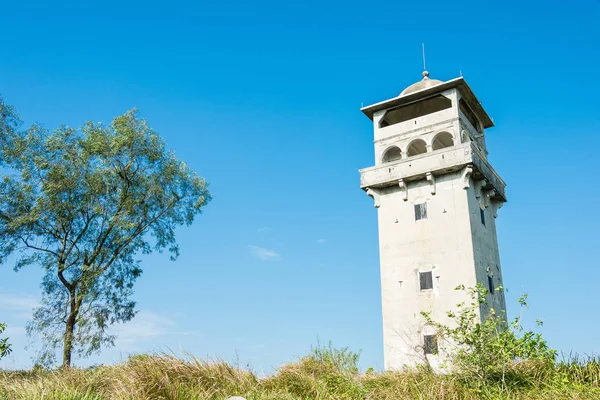 Gunagdong, Kina - Dec 17 2015: The Fang klan Watch Tower av Zili Village (Unesco världsarv). en berömd historisk plats i Kaiping, Guangdong, Kina. — Stockfoto