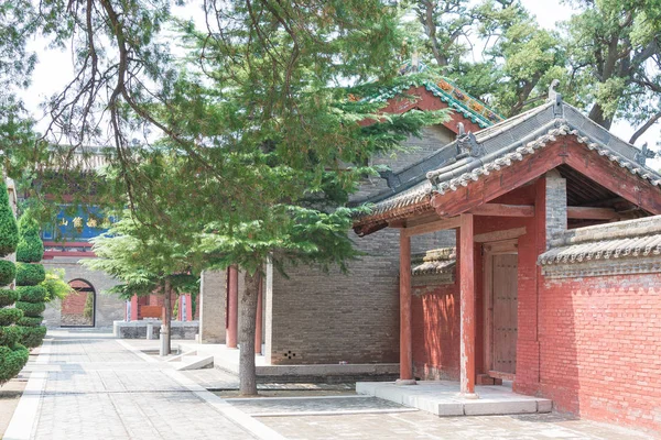 Shanxi, Çin - 24 Ağustos 2015: Changping Guandi Tapınağı. Yuncheng, Shanxi, Çin ünlü tarihi bir site.