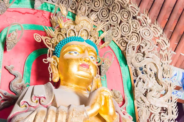 多福寺的山西，中国-2015 年 9 月 12 日︰ 佛祖雕像。著名的历史遗址，在中国山西省太原市. — 图库照片