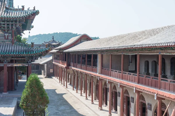 Shanxi, China - 31 Aug-2015: Dongyuetempel. een beroemde historische site in Pu County, Shanxi, China. — Stockfoto
