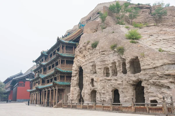 SHANXI, CHINA - 17 de septiembre de 2015: Yungang Grottoes (Patrimonio de la Humanidad por la UNESCO). un sitio histórico famoso en Datog, Shanxi, China . — Foto de Stock