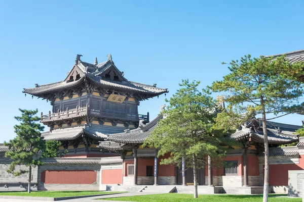 ШАНКСИ, КИНА - 25 сентября 2015 года: Храм Хуаян. знаменитое историческое место в Цзяоге, Шаньси, Китай . — стоковое фото