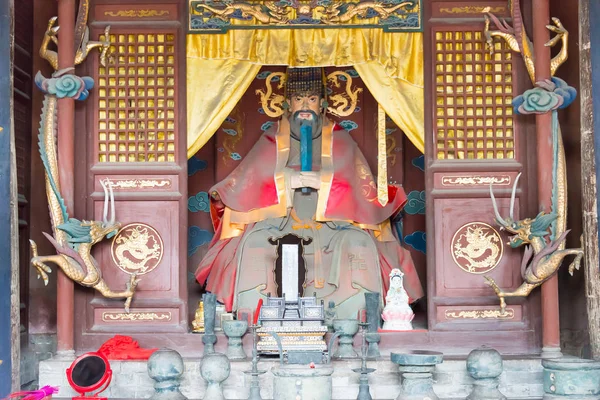 SHANXI, CHINA - Sept 05 2015: Statue at Jingsheng Confucian Temple. a famous historic site in Lingshi, Jinzhong, Shanxi, China. — Stock Photo, Image