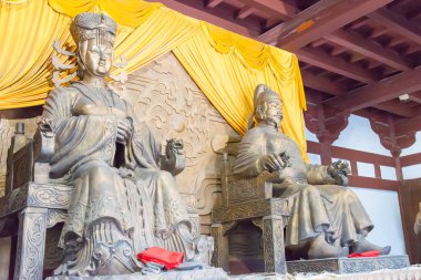 Sichuan, Çin - Mar 29 2015: İmparatoriçe Wu Zetian ve heykelleri İmparator Gong Huangze Tapınağı'nda. ünlü tarihi bir site Guangyuan, Sichuan, Çin.