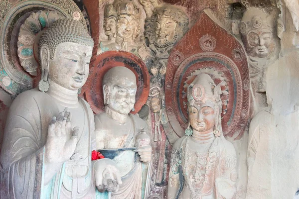 S '-čchuan, Čína - Mar 29 2015: Budda sochy v Huangze chrámu. slavné historické místo v Guangyuan, Sichuan, Čína. — Stock fotografie