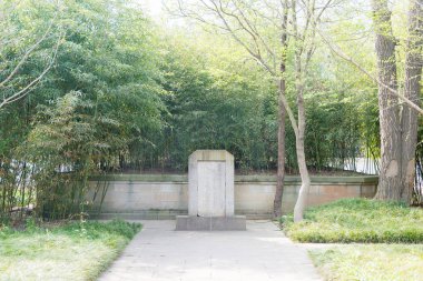 Sichuan, Çin - Mar 28 2015: Fei Yi mezar Zhaohua antik kenti, Jinghou Tapınağı'nda. ünlü tarihi bir site Guangyuan, Sichuan, Çin.