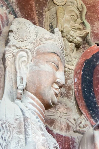 Sichuan, Kina - Mar 29 2015: Budda statyer på Huangze Temple. en berömd historisk plats i Guangyuan, Sichuan, Kina. — Stockfoto