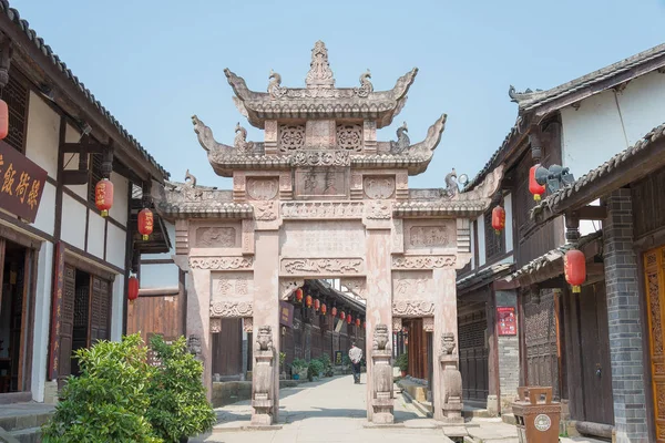 SICHUAN, CHINA - 28 de março de 2015: Zhaohua Ancient Town. um local histórico famoso em Guangyuan, Sichuan, China . — Fotografia de Stock