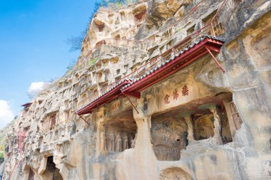 Sichuan, Çin - Mar 29 2015: Qianfoya doğal alan. ünlü tarihi bir site Guangyuan, Sichuan, Çin.