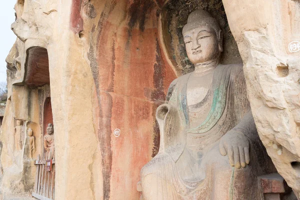 Szecsuán, Kína - Mar 29 2015: Budda szobrok Qianfoya Scenic Area. a híres történelmi helyszínen, Guangyuan, Sichuan, Kína. — Stock Fotó