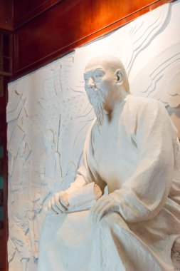 Doğu Türkistan, Çin - 12 Mayıs 2015: Lin Zexu heykele Lin Zexu Anıt Müzesi. Gulca, Ili, Sincan, Çin'deki ünlü tarihi bir site.