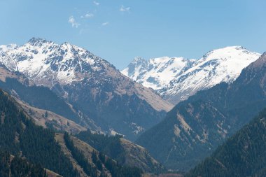 Doğu Türkistan, Çin - 09 Mayıs 2015: Cennet Gölü, Tian Shan(Tianchi). ünlü bir dünya mirası sit alanı Fukang, Sanci, Doğu Türkistan, Çin.