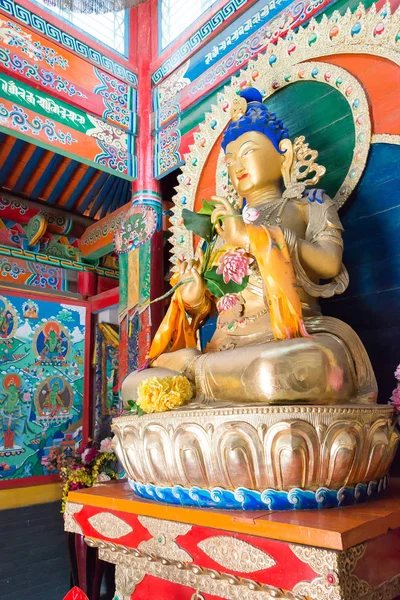 INNER MONGOLIA, CHINE - 13 août 2015 : Statue de Budda au temple de la pagode Five (Wutasi). un site historique célèbre à Hohhot, Mongolie intérieure, Chine . — Photo
