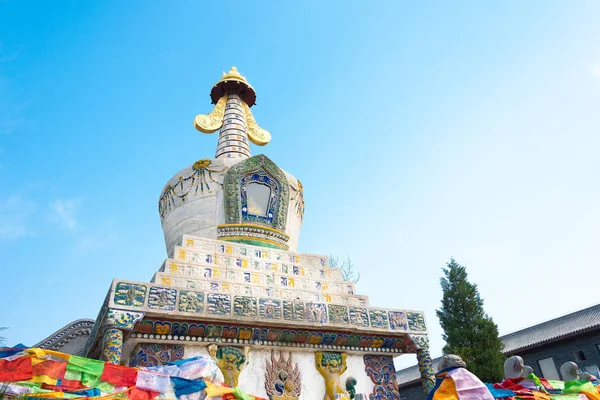 Inner Mongolia, China - Aug 13 2015: Pagode bij de Xilitu Zhao Temple(Shiretu Juu). een beroemde historische site in Hohhot, Inner Mongolia, China. — Stockfoto