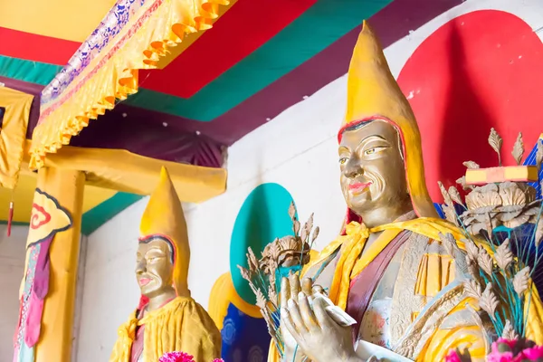 Εσωτερική Μογγολία, Κίνα - Σεπ 14 2015: Budda αγάλματα στο Meidai μοναστηριού των λάμα (Meidai Zhao). διάσημο ιστορικό χώρο στο Tumed δικαίωμα Banner, Baotou, Εσωτερική Μογγολία, Κίνα. — Φωτογραφία Αρχείου