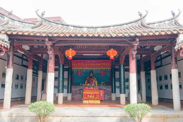 ФУДЖИАН, Китай - 29 декабря 2015: Храм Цай Сян. Знаменитое историческое место в китайском городе Цюйчжоу, провинция Фуцзянь . — стоковое фото