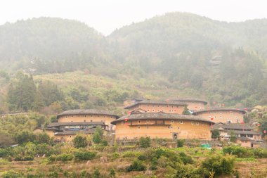 Fujian, Çin - Jan 03 2016: Tianluokeng Tulou Tianloukeng Tulou doğal noktalar Fujian Tulou(Nanjing) doğal Area(Unesco World Heritage) adlı küme. ünlü tarihi bir site Nanjing, Fujian, Çin.