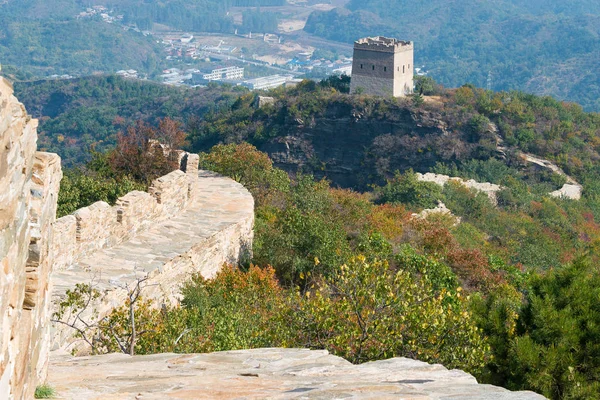 BEIJING, CHINA - Oct 15 2015: Yunmeng Moutain Section of The Great Wall. a famous historic site in Beijing, China. — Stock Photo, Image