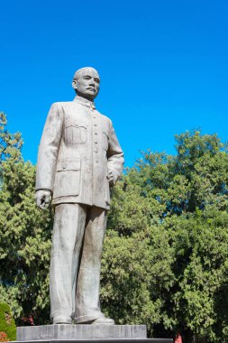 Beijing, Çin - 11 Ekim 2015: Sun Yat-Sen'in heykel Zhongshan Park. Pekin, Çin için ünlü tarihi bir site.