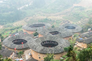 Fujian, Çin - Jan 03 2016: Tianluokeng Tulou Tianloukeng Tulou doğal noktalar Fujian Tulou(Nanjing) doğal Area(Unesco World Heritage) adlı küme. ünlü tarihi bir site Nanjing, Fujian, Çin.