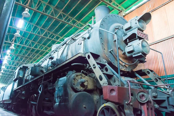 LIAONING, CHINE - 02 août 2015 : Chemins de fer chinois SY-1771 au Tiemei Steam Locomotive Museum. SY-1771 construit par Tangshan Railway Vehicle en septembre 1999. un célèbre musée ferroviaire à Tieling, Liaoning, Chine . — Photo