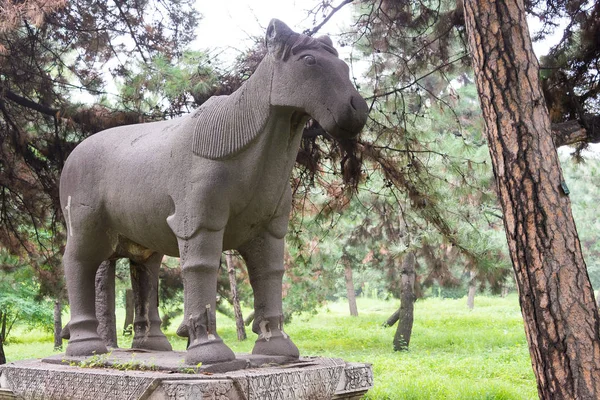 Liaoning, Čína - 31. července 2015: Socha na Fuling Tomb(Unesco World Heritage site). slavné historické místo v Shenyang, Liaoning, Čína. — Stock fotografie