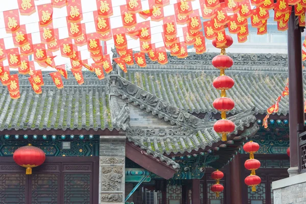 陕西中国-2015 年 6 月 3 日︰ Temple(City God Temple) Duchenghuang。在西安，陕西，中国著名的历史遗迹. — 图库照片