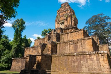 Siem Reap, Kamboçya - 05 Aralık 2016: Baksei Chamkrong Angkor içinde. bir ünlü Ören (Unesco Dünya Mirası) Angkor, Siem Reap, Kamboçya.