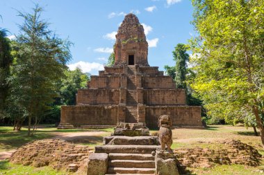 Siem Reap, Kamboçya - 05 Aralık 2016: Baksei Chamkrong Angkor içinde. bir ünlü Ören (Unesco Dünya Mirası) Angkor, Siem Reap, Kamboçya.