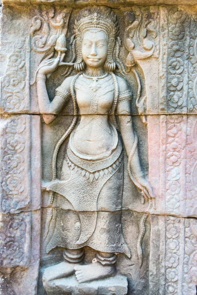 Σιέμ Ριπ, Καμπότζη - Νοε 30 2016: Ανακούφιση στο Banteay Kdei σε Angkor. ένα διάσημο ιστορικό μνημείο (παγκόσμιας κληρονομιάς της Unesco) σε Angkor, Σιέμ Ριπ, Καμπότζη. — Φωτογραφία Αρχείου