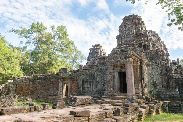 Siem Reap, Cambodia - Nov 30 2016: Banteay Kdei i Angkor. en berömd historisk plats (Unesco världsarv) i Angkor, Siem Reap, Kambodja. — Stockfoto