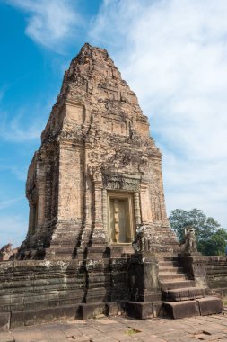 Siem Reap, Kamboçya - 11 Aralık 2016: Doğu Mebon Angkor içinde. bir ünlü Ören (Unesco Dünya Mirası) Angkor, Siem Reap, Kamboçya.