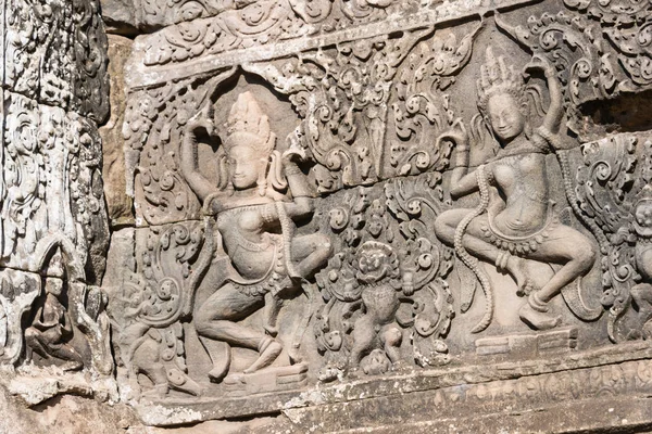 Siem Reap, Cambodia - Dec 08 2016: Bayon Temple in Angkor Thom. a famous Historical site(UNESCO World Heritage) in Angkor, Siem Reap, Cambodia. — Stock Photo, Image