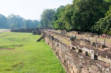 Siem Reap, Kamboçya - 10 Aralık 2016: Teras Angkor Thom fil. bir ünlü Ören (Unesco Dünya Mirası) Angkor, Siem Reap, Kamboçya.