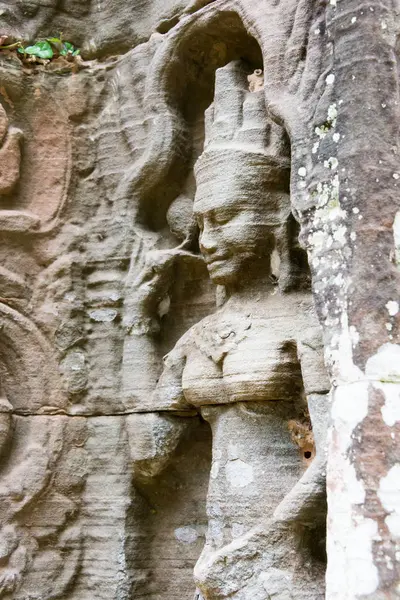 Siem Reap, Cambodja - Dec 13 2016: Relief op Prasat Prei in Angkor. een beroemde historische site (Unesco werelderfgoed) in Angkor, Siem Reap, Cambodja. — Stockfoto