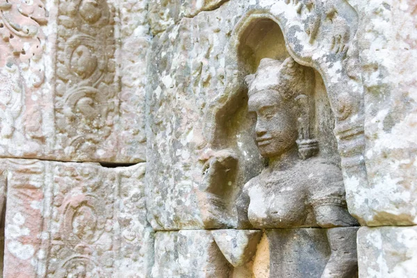 Siem Reap, Camboja - 11 de dezembro de 2016: Relief at Ta Som in Angkor. um local histórico famoso (Património Mundial da UNESCO) em Angkor, Siem Reap, Camboja . — Fotografia de Stock