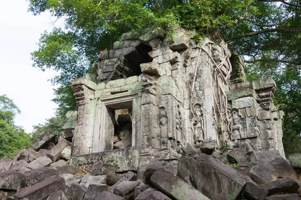 Siem Reap, Cambodja - Dec 03 2016: Beng Mealea. een beroemde historische site (Unesco werelderfgoed) in Siem Reap, Cambodja. — Stockfoto