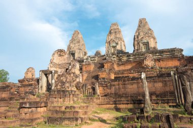 Siem Reap, Kamboçya - 11 Aralık 2016: Pre Rup Angkor içinde. bir ünlü Ören (Unesco Dünya Mirası) Angkor, Siem Reap, Kamboçya.