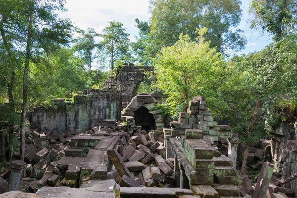 Siem Reap, Cambodja - Dec 03 2016: Beng Mealea. een beroemde historische site (Unesco werelderfgoed) in Siem Reap, Cambodja. — Stockfoto