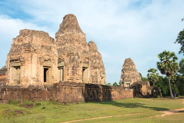 Siem Reap, Cambodia - Dec 11 2016: Pre Rup i Angkor. en berömd historisk plats (Unesco världsarv) i Angkor, Siem Reap, Kambodja. — Stockfoto