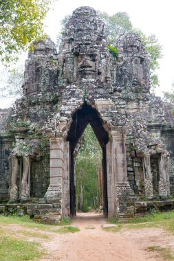 Siem Reap, Kamboçya - 13 Aralık 2016: Angkor Thom ölü kapısı. bir ünlü Ören (Unesco Dünya Mirası) Angkor, Siem Reap, Kamboçya.