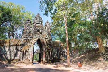 Siem Reap, Kamboçya - 11 Aralık 2016: Angkor Thom Kuzey kapısı. bir ünlü Ören (Unesco Dünya Mirası) Angkor, Siem Reap, Kamboçya.