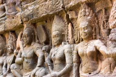 Siem Reap, Kamboçya - 10 Aralık 2016: Teras, Angkor Thom cüzzamlı Kral yardım. bir ünlü Ören (Unesco Dünya Mirası) Angkor, Siem Reap, Kamboçya.