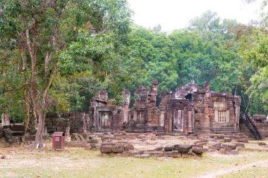 Siem Reap, Kamboçya - 13 Aralık 2016: Krol Ko Angkor içinde. bir ünlü Ören (Unesco Dünya Mirası) Angkor, Siem Reap, Kamboçya.
