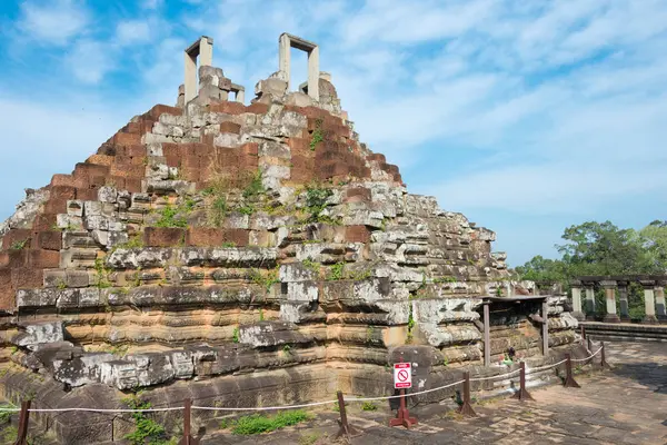 Фам Рип, Камбодиа - Дек 10 2016: Бафуон Оле в Ангкор Томе. известный исторический объект (Всемирное наследие UNESCO) в Ангкоре, Фам Рип, Камбодия . — стоковое фото