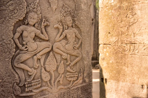 Siem Reap, Cambodia - Dec 08 2016: Relief at Bayon Temple in Angkor Thom. a famous Historical site(UNESCO World Heritage) in Angkor, Siem Reap, Cambodia. — Stock Photo, Image