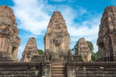 Siem Reap, Kamboçya - 11 Aralık 2016: Doğu Mebon Angkor içinde. bir ünlü Ören (Unesco Dünya Mirası) Angkor, Siem Reap, Kamboçya.