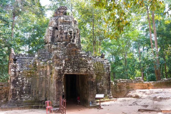 アンコール シェムリ アップ, カンボジア - 2016 年 12 月 11 日: Ta ソム。アンコールは、シェムリ アップ、カンボジアで有名な史跡 (ユネスコ世界遺産). — ストック写真