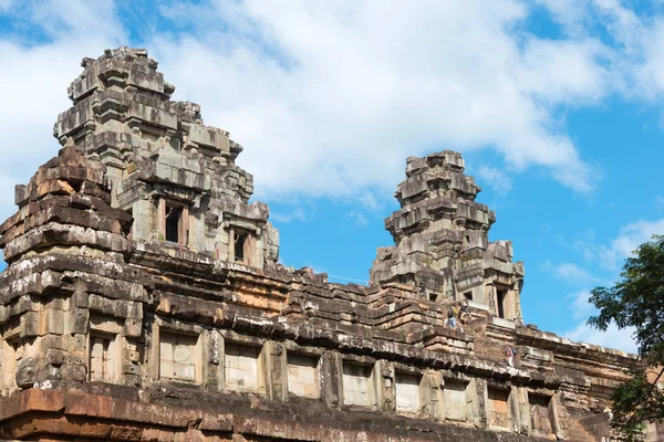 Siem Reap, Camboya - Nov 30 2016: Templo Ta Keo en Angkor. un famoso sitio histórico (Patrimonio de la Humanidad por la UNESCO) en Angkor, Siem Reap, Camboya . — Foto de Stock
