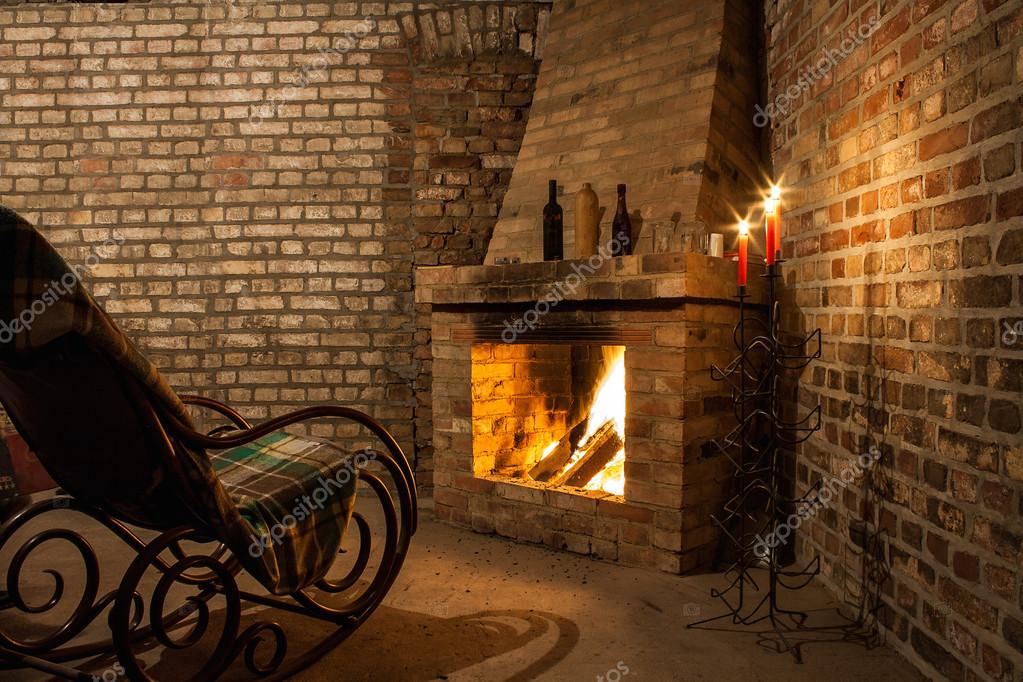 De fil en image  - Page 5 Depositphotos_125593554-stock-photo-rocking-chair-by-the-fireplace